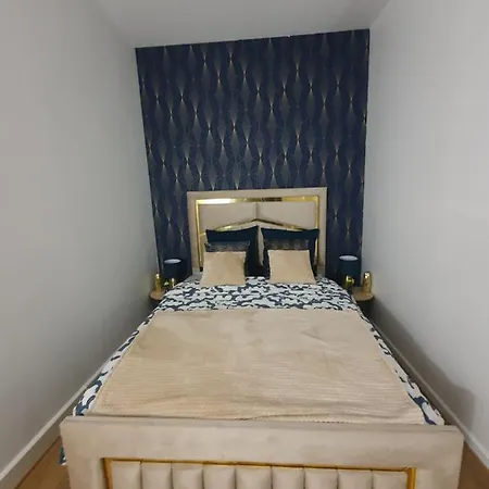 Voisin De Louis Xiv,free Parking *